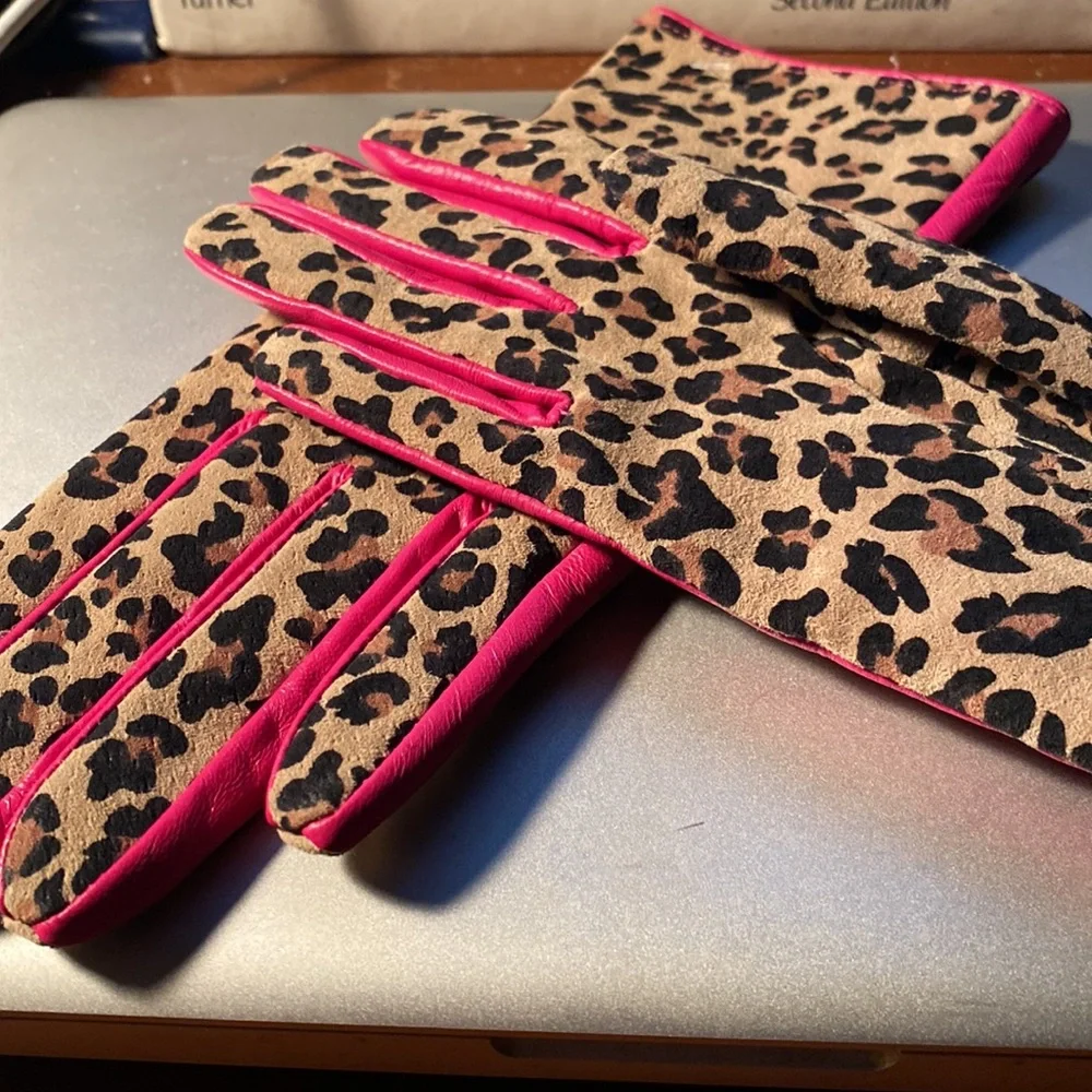 JCP Fuchsia Suede Leopard Gloves with Black Sift Lining